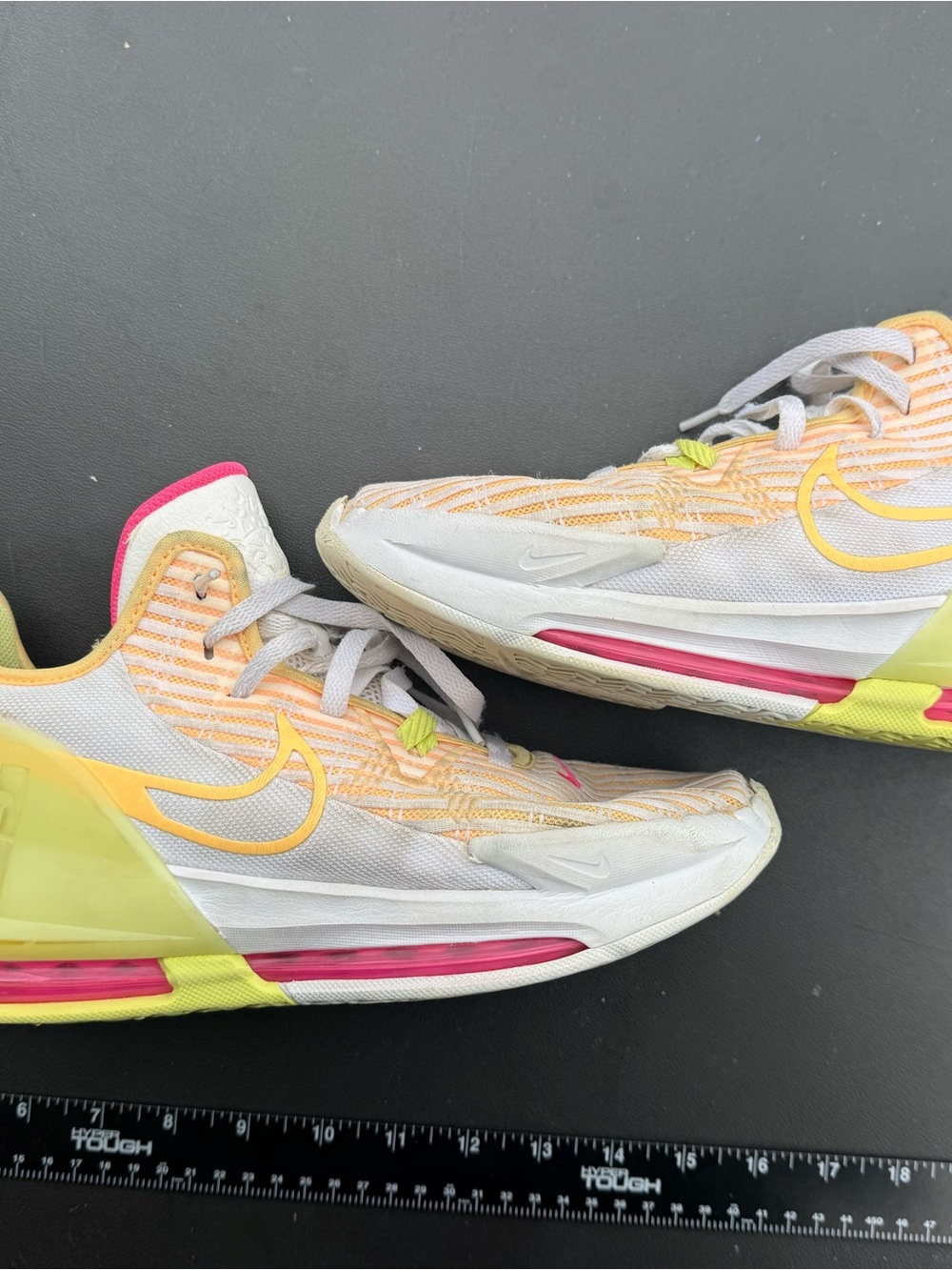 Nike Lebron James Witness VI Multicolor Mens Size 8.5 CZ4052-101 Shoes